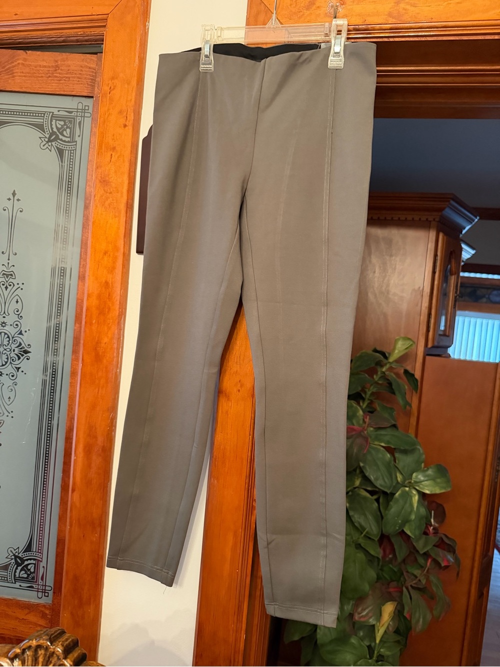 NWT Rachel Zoe Taupe Tummy Control Slimming Pants Size 8 - Picture 5 of 17